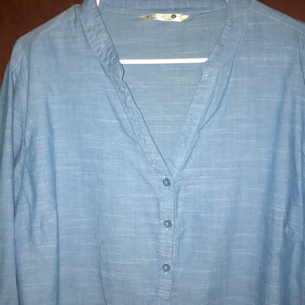 Lightweight denim shirt